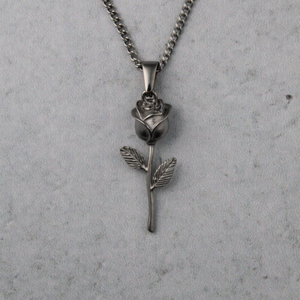 Silver Rose Pendant Chain Necklace